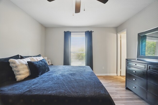 Building Photo - 5009 Ashforth Ct