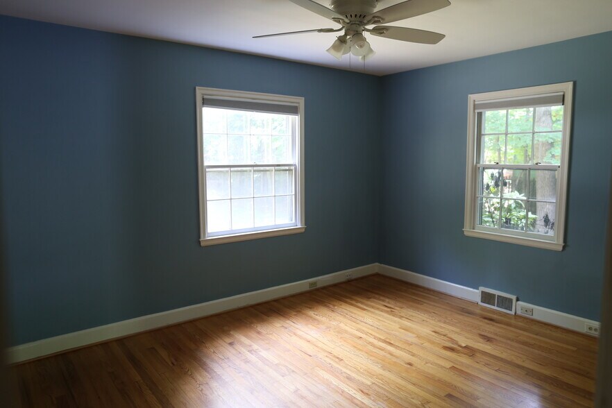 Building Photo - 1005 Arnette Avenue