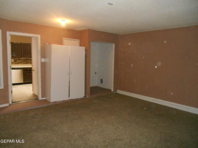 Building Photo - 14017 Tierra Vergel Dr