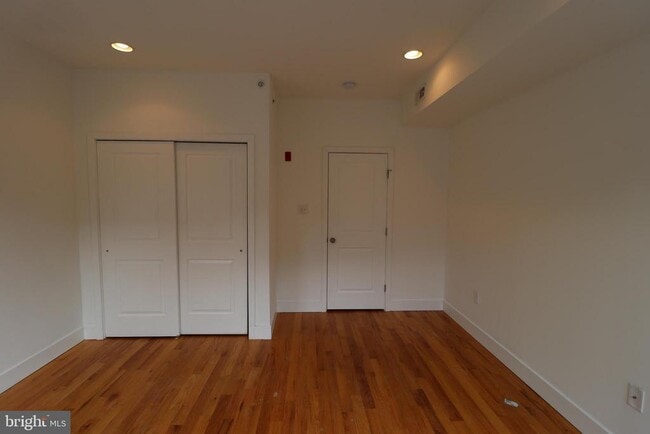 Building Photo - 1211 N Franklin St