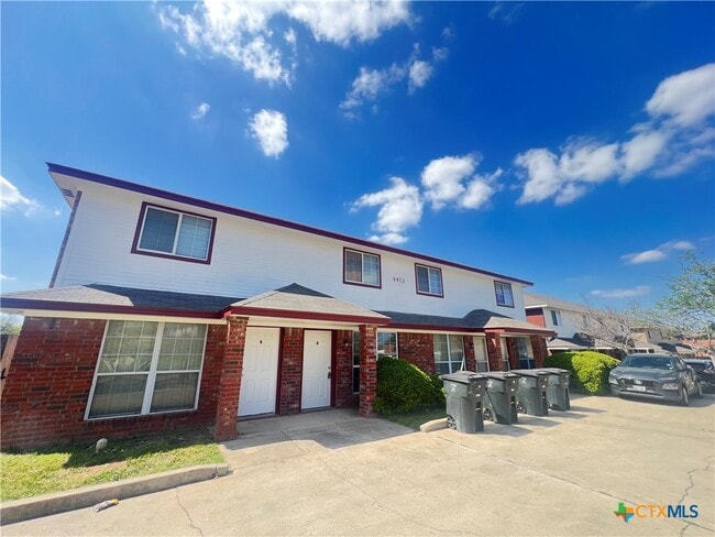 Building Photo - 4413 Abigail Dr