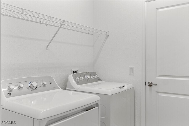 Building Photo - 14649 Palamos Cir