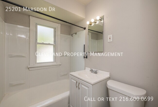 Building Photo - 25201 Marsdon Dr