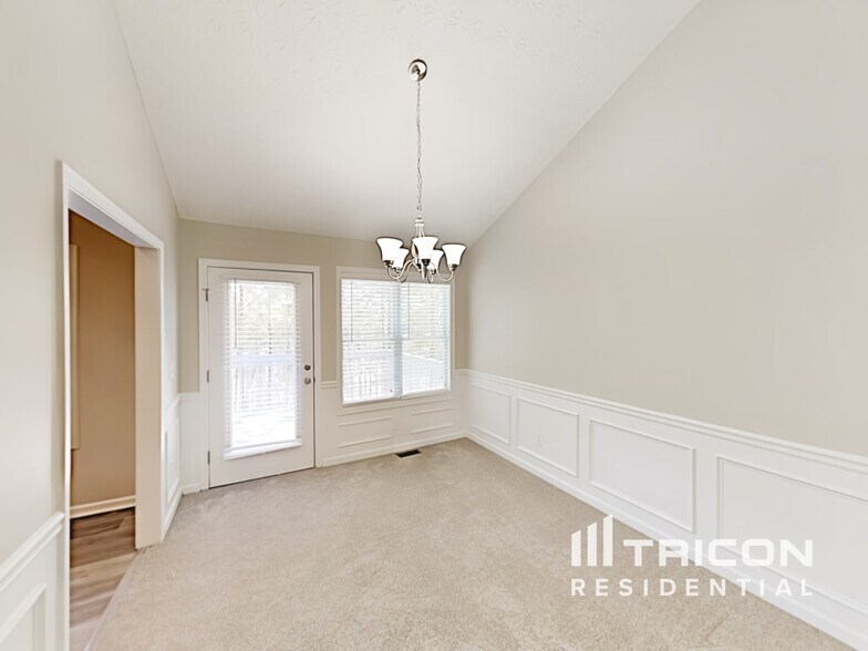 Building Photo - 7134 Creeksong Dr