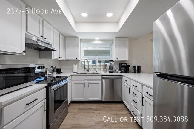 Building Photo - 2377 Hood Ave