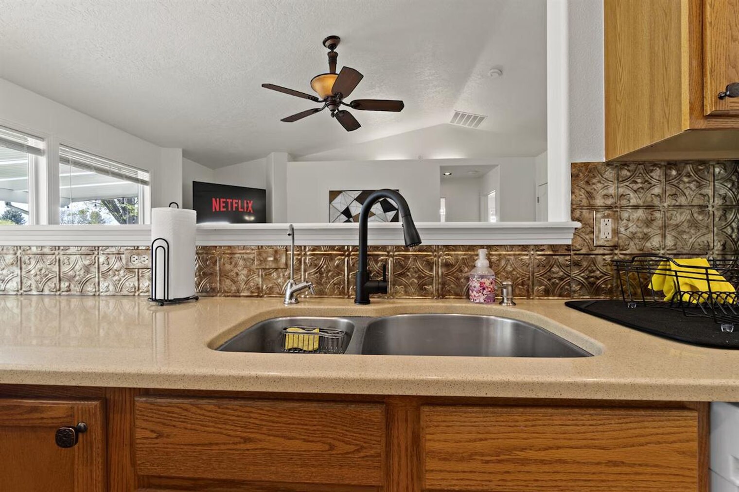 Building Photo - 9297 W Calico St