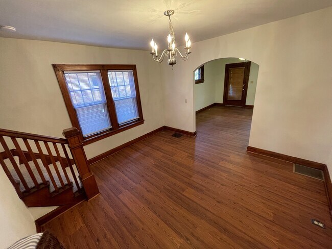 Dining Room - 1343 Northwest Blvd