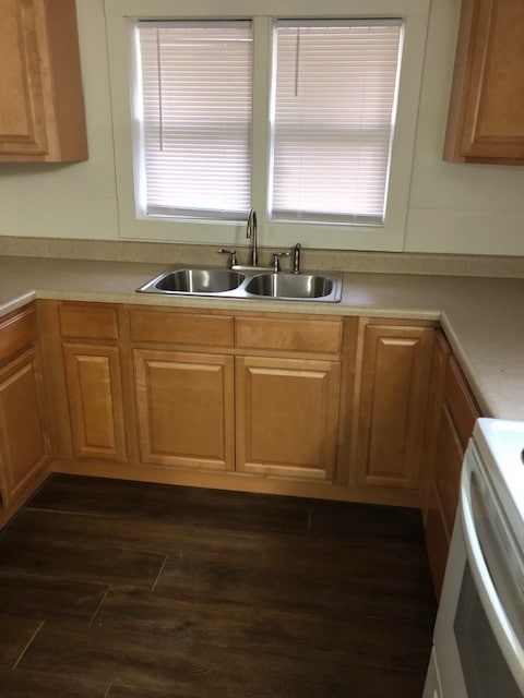 Building Photo - 204 Madison St