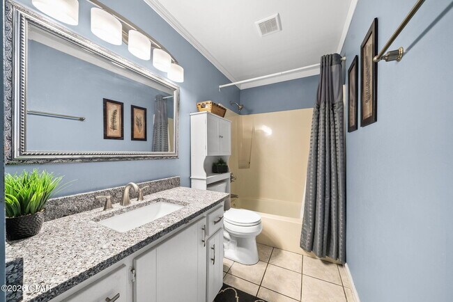 Building Photo - 503 Granada Cir