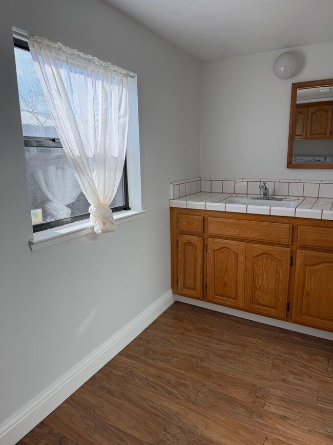 Building Photo - Charming Jackson Home