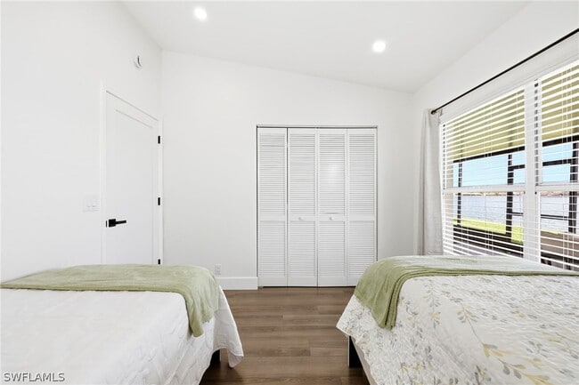 Building Photo - 7287 Mill Pond Cir