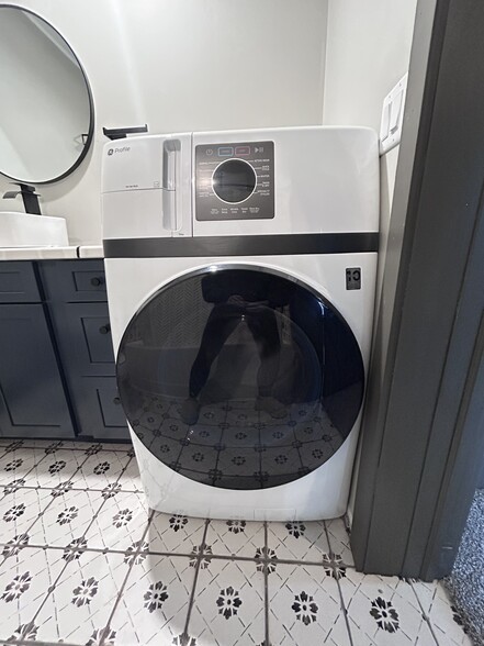 Building Photo - 101 Court St