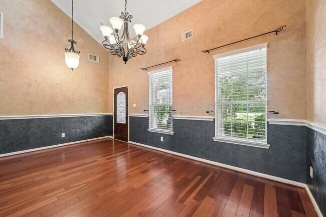 Building Photo - 11303 English Rose Trail