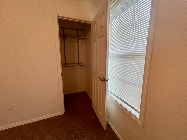 Building Photo - 63021 E 285 Ct