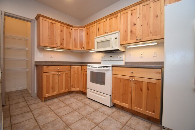 Building Photo - 1255 Wolf Hollow Ln