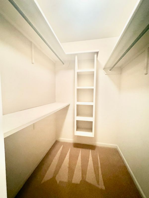 Building Photo - 11117 Gold Cup Ave