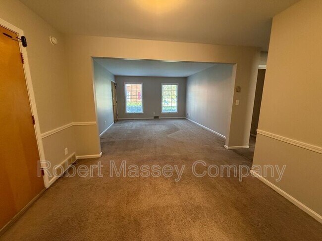 Building Photo - 2212 Steier Ln