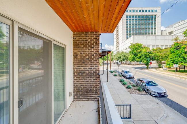 Building Photo - 908 Nueces St