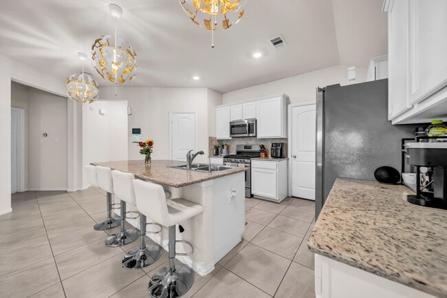 Building Photo - 20267 Creekdale Bend Dr