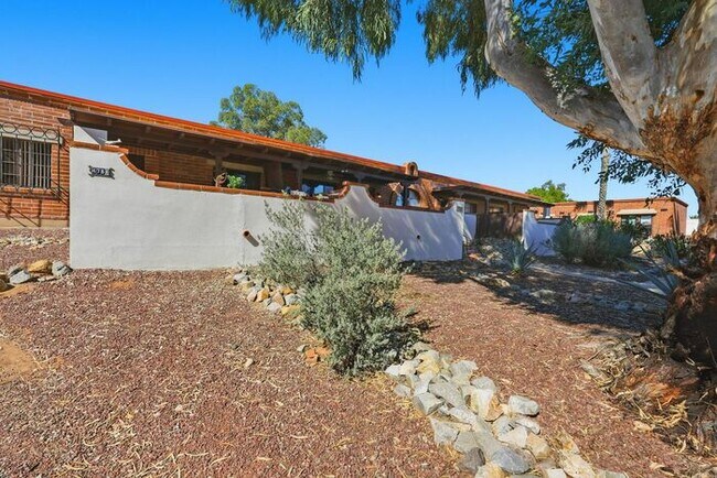 Building Photo - 478 Paseo Madera