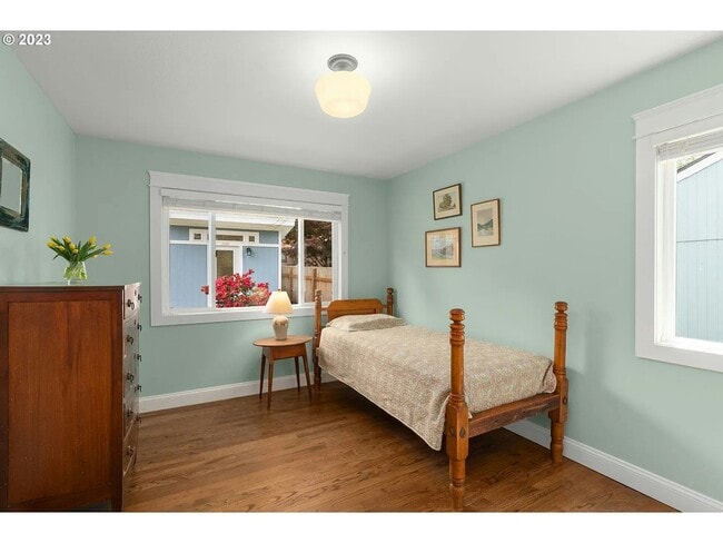 Building Photo - 8550 SW 10th Ave