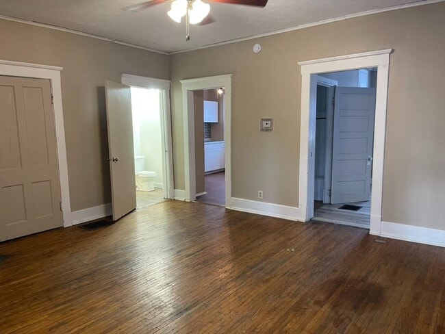 Building Photo - 707 S 17th St