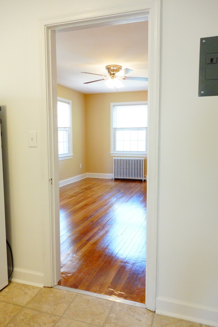 Building Photo - 812 Greenwood Cir