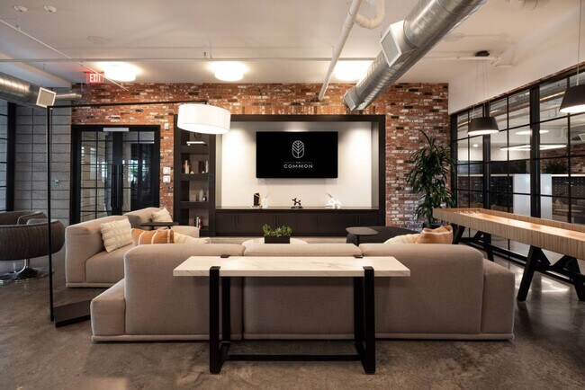 Building Photo - 4225 N 32nd Pl