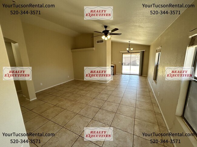 Building Photo - El Mirage 3/2 Near N Dysart Rd & W Thunder...