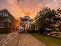 Building Photo - 418 Colvin Ave
