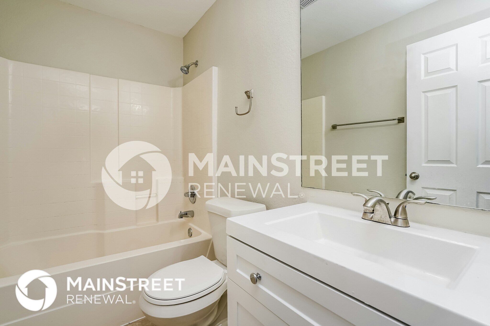 Building Photo - 2920 NE 3rd Ave