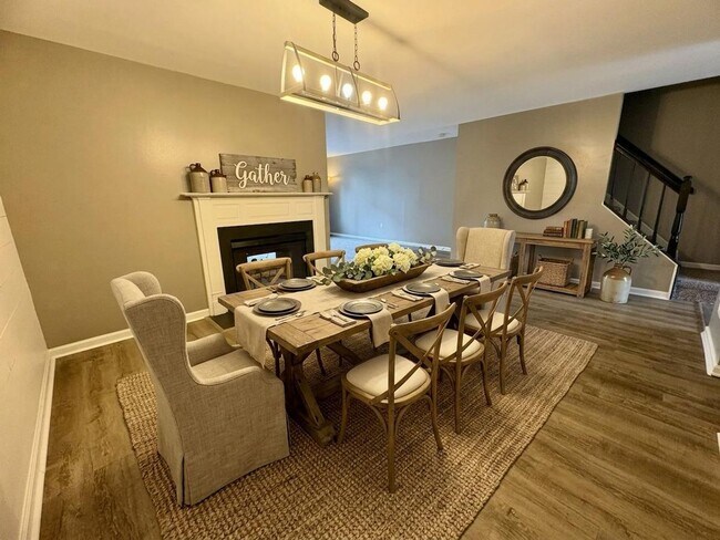 Building Photo - 3 Bedroom 4 Bathroom Available in Hummelstown!