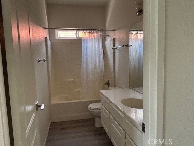 Building Photo - 904 Bergamo Ave