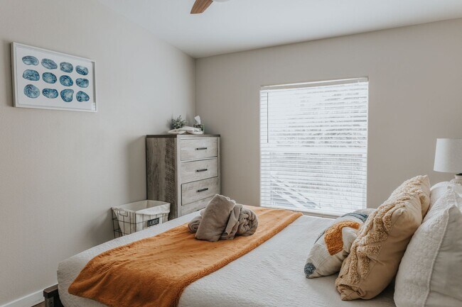 Building Photo - Clear Creek Escape: Private Half-Acre Moun...