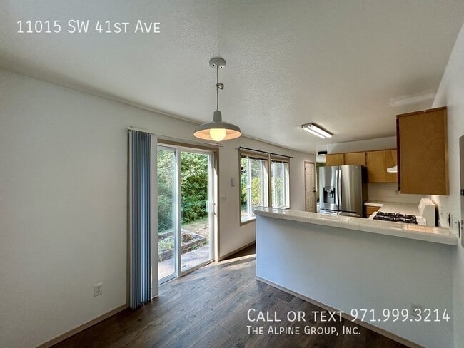 Building Photo - 11015 SW 41st Ave