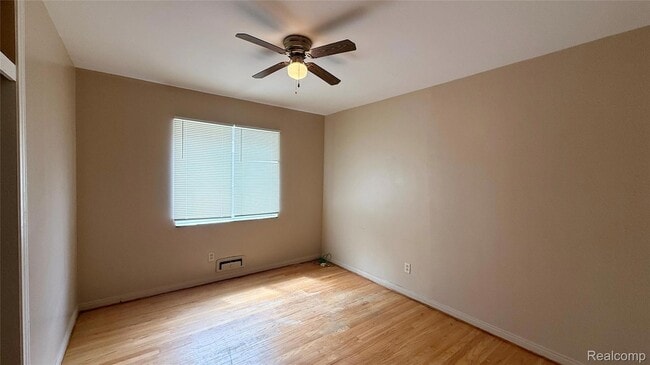 Building Photo - 24290 Eastwood St