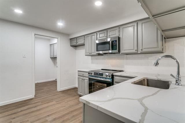 Building Photo - 2106 Avignon Dr