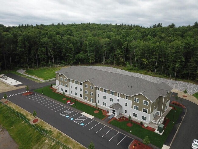 Building Photo - 10 E Ridge Dr