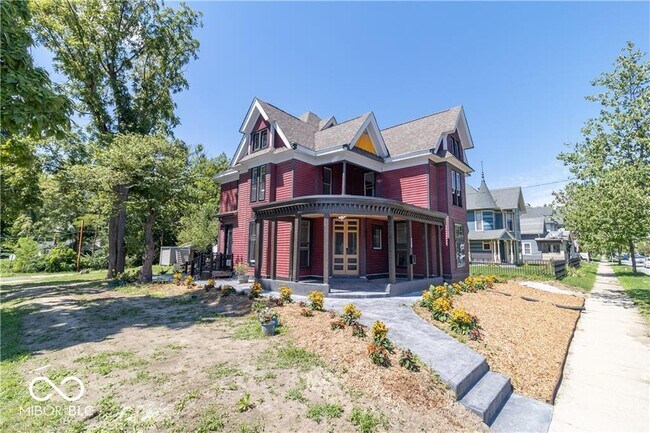 Building Photo - 404 N State St