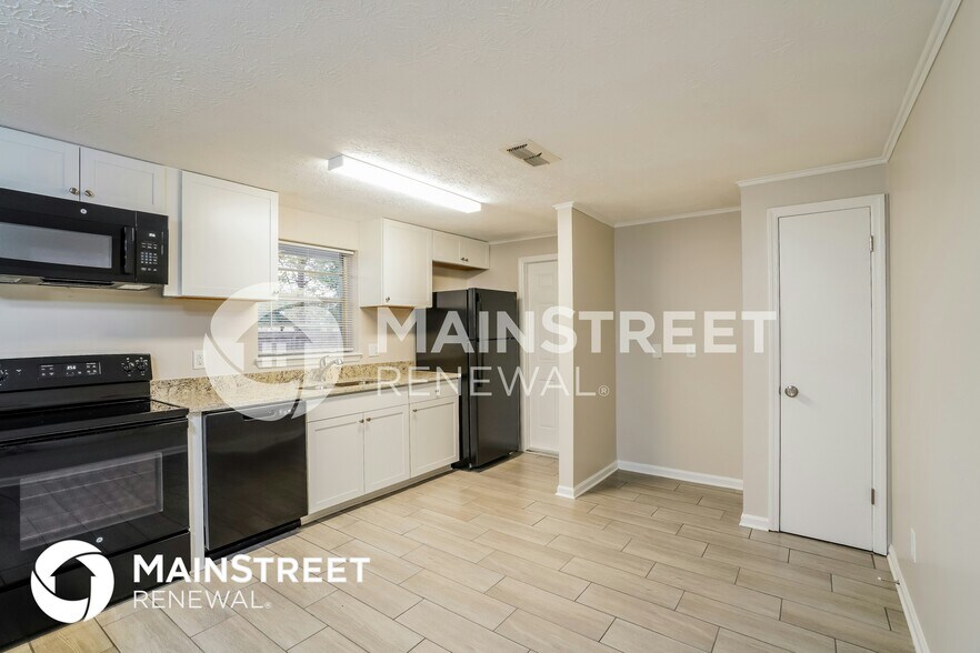 Building Photo - 960 Dostie Cir