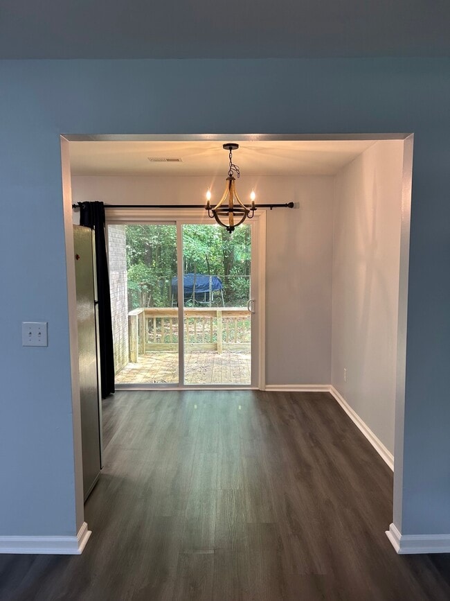 Building Photo - 2319 Boardwalk Ave