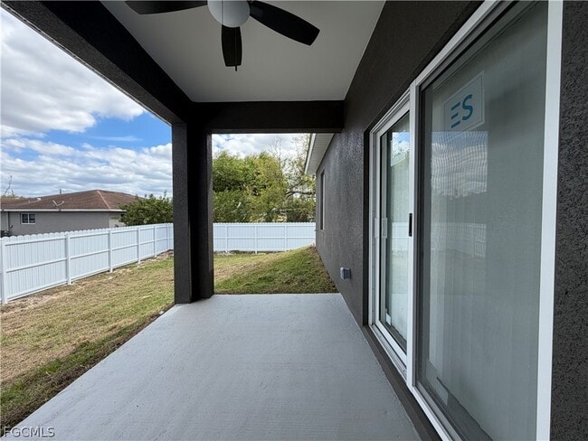 Building Photo - 721 Ivan Ave S