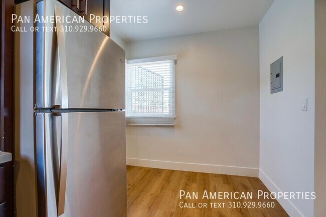 Building Photo - 11314 1/2 S Truro Ave-