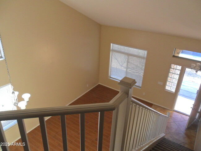 Primary Photo - 25863 W Elizabeth Ave