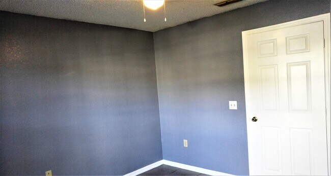 Building Photo - 4285 Summer Landing Dr