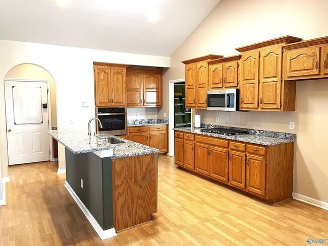 Building Photo - 106 Matilda Dr