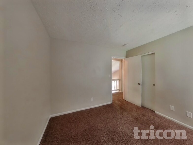 Building Photo - 6907 Tartan Ct