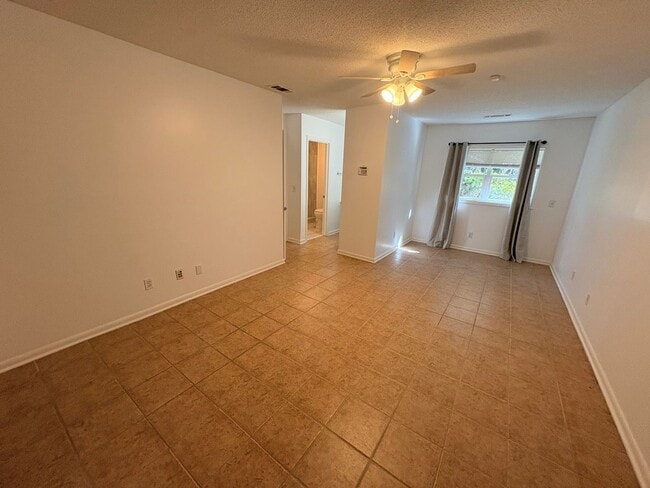 Building Photo - Rental Home Hiltonhead