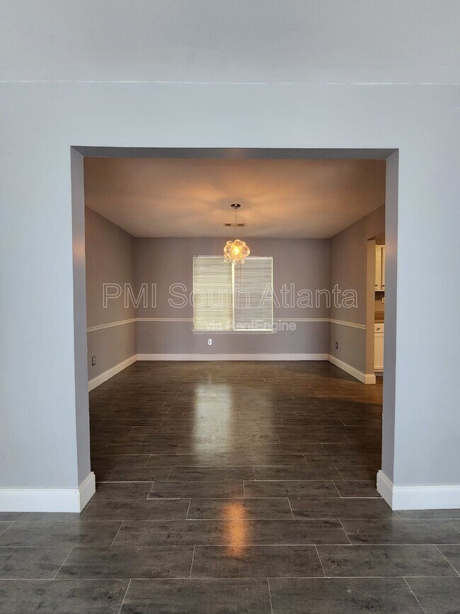 Building Photo - 2085 Winding Crossing Trail