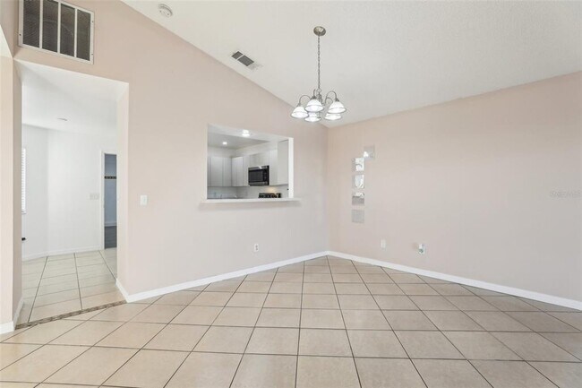 Building Photo - 118 Pinewood Cir